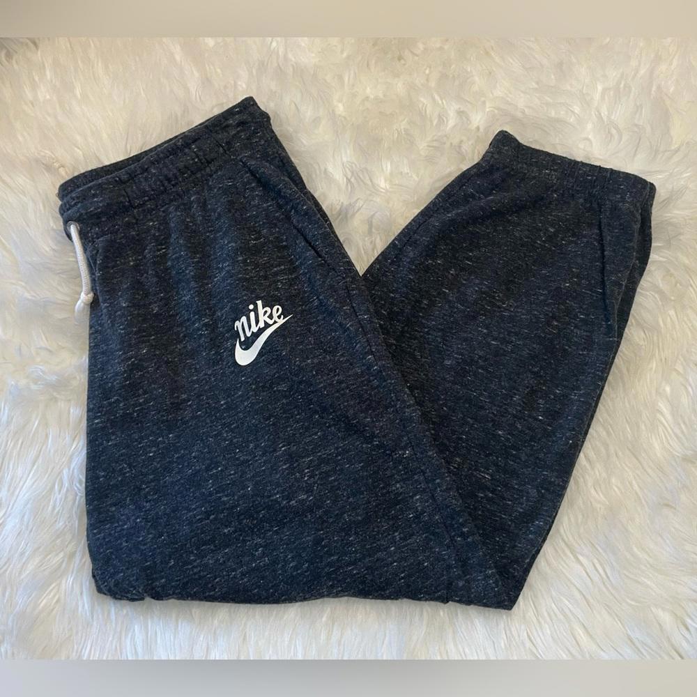 Nike- Athletic Cropped Sweatpants- Women's Medium